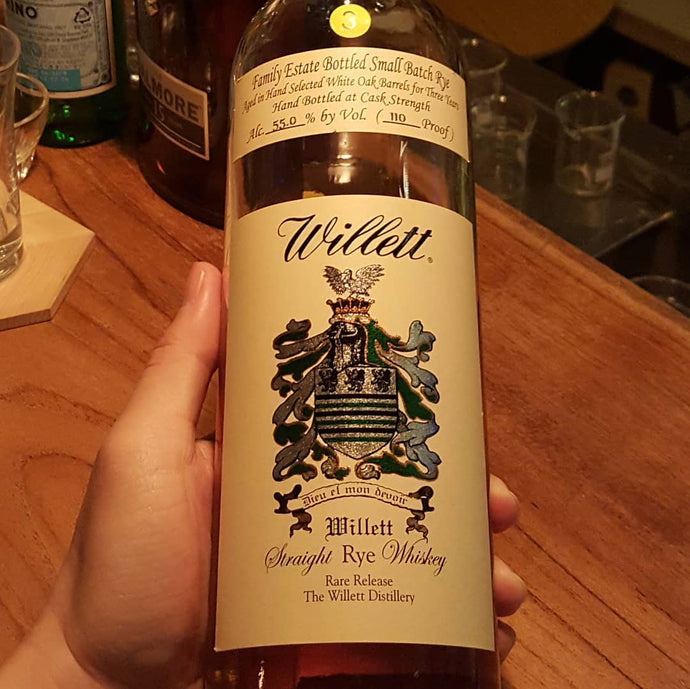 Willett Family Estate, Small Batch Rye, Straight Rye Whisky, 3 years aged in white oak barrels, 55.0% abv.