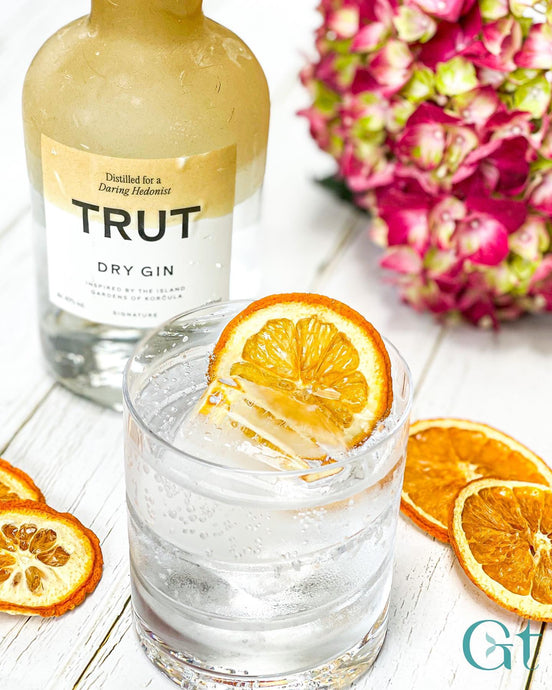 TRUT Dry Gin