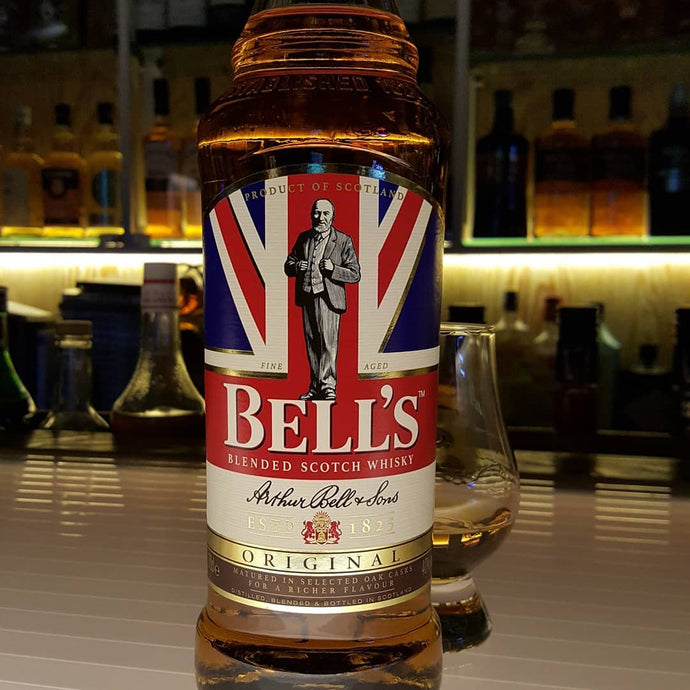 Bell's Blended Scotch Whisky, Original, 40% abv.