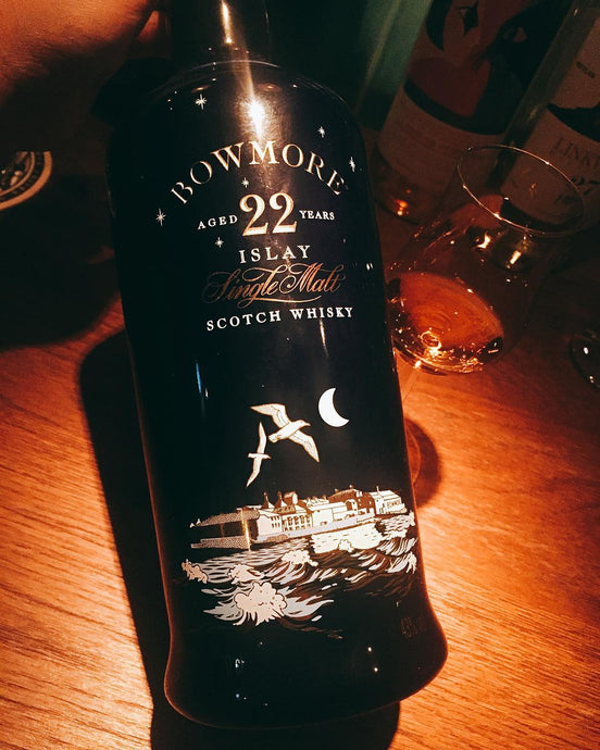 Bowmore Seagull Ceramic 22 Year Old 43% (1970s distilled, 1990s bottled)